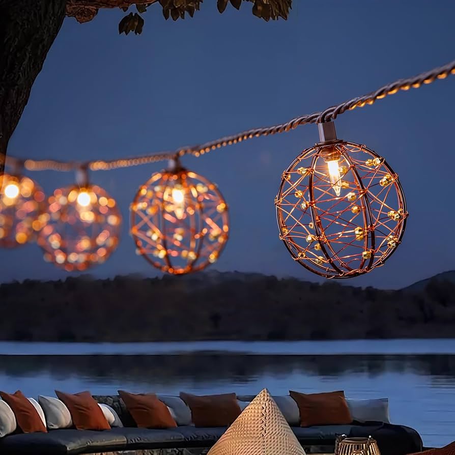 Outdoor Décor & Lighting