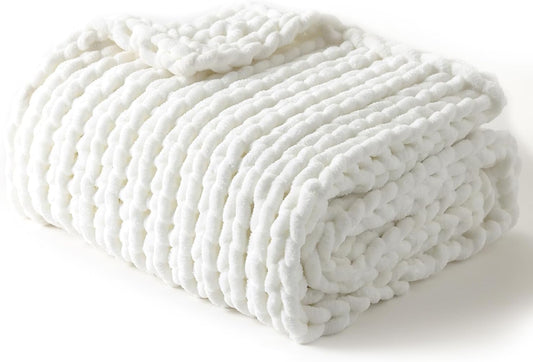 YnM Chunky Throw Blanket, Medium-Weight, Hand Knitted with Chenielle Yarn, Skin Friendly, Ventilated and Breathable, Machine Washable, Home Décor Piece for Couch, Sofa and Bed (White, 40x50 Inch)