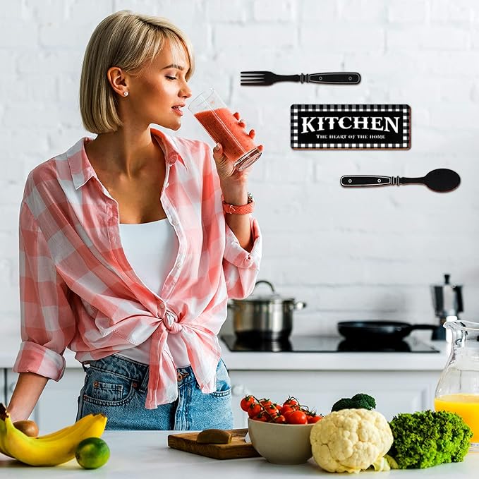Jetec Kitchen Sign Buffalo Plaid Kitchen Decor Black and White Wall Decor Wooden the Heart of the Home Sign Black and White Checkered Fork and Spoon Vintage Wall Decoration for Farmhouse Restaurant
