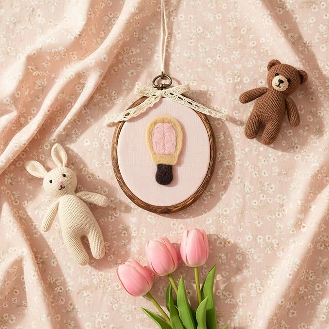 Soulchen Felted Hot Air Balloon Nursery Wall Decor 5 x 6 Inch Cute Bobo Wall Art Decorative Artwork for Nursery Bathroom Living Room Baby Room Bedroom Farmhouse Decoration