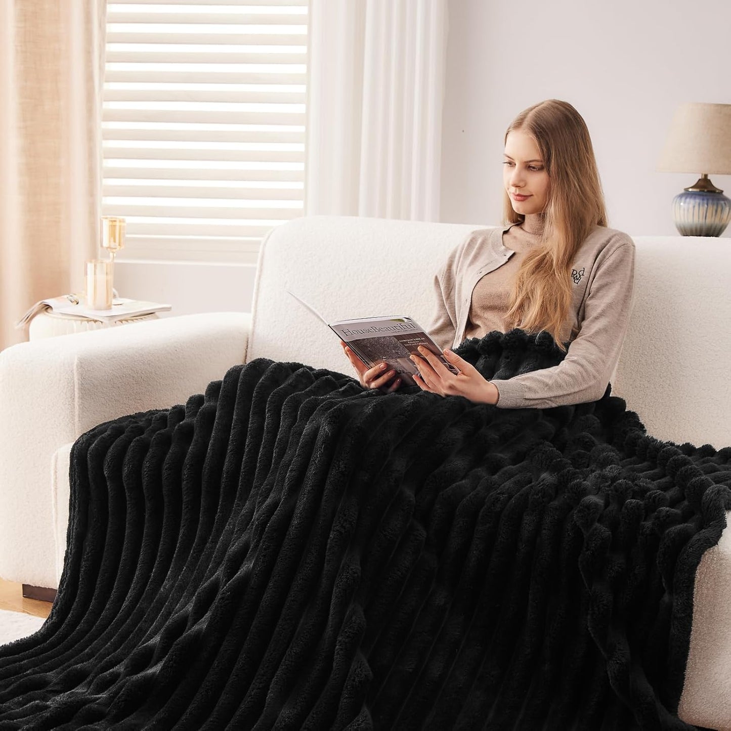 NEWCOSPLAY Super Soft Throw Blanket Black Premium Silky Flannel Fleece 3D Ribbed Jacquard Lightweight Bed Blanket All Season Use (Black Ribbed, Throw(50"x60"))