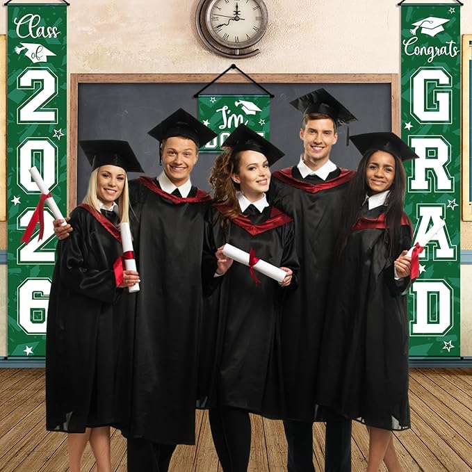 Moukeren 3 Pieces 2026 Graduation Party Decorations Graduation Porch Sign Class of 2026 Grad Hanging Porch Banner Backdrop Door Sign for Grad Party Home Door Wall Decor(Green)