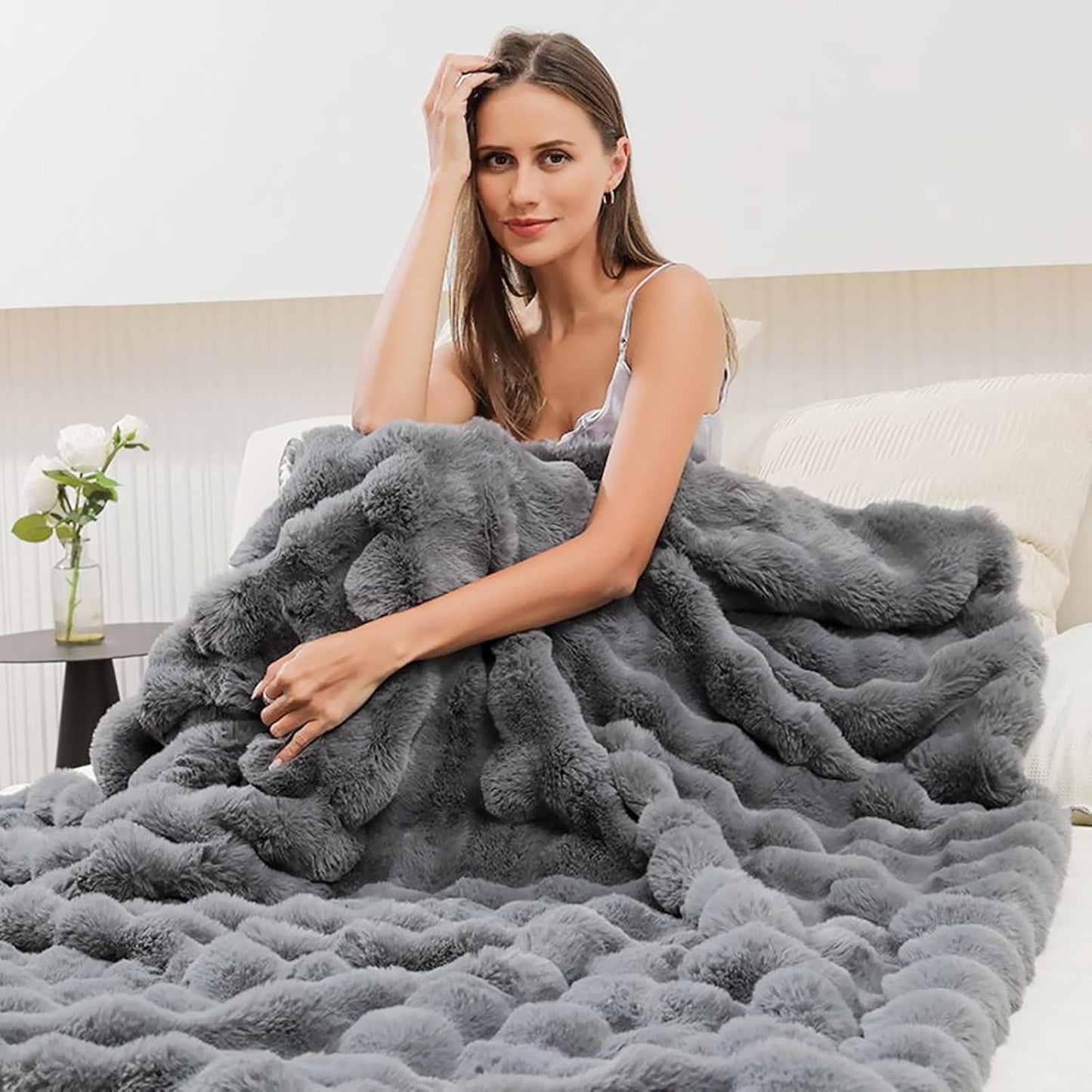 UKELER Soft Faux Fur Throw Blanket Large Solid Reversible Shaggy Blanket Plush Thick Fluffy Blankets Throws for Bed, Couch, Sofa, Office, Camping 60''x80'' Dark Grey
