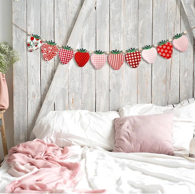 Strawberry Felt Banner Garland Decor Vintage 3D Strawberry Hanging Garland with Wooden Beads for Back to School Birthday Party Baby Shower DIY Home Wall Fireplace Decor(Bright)