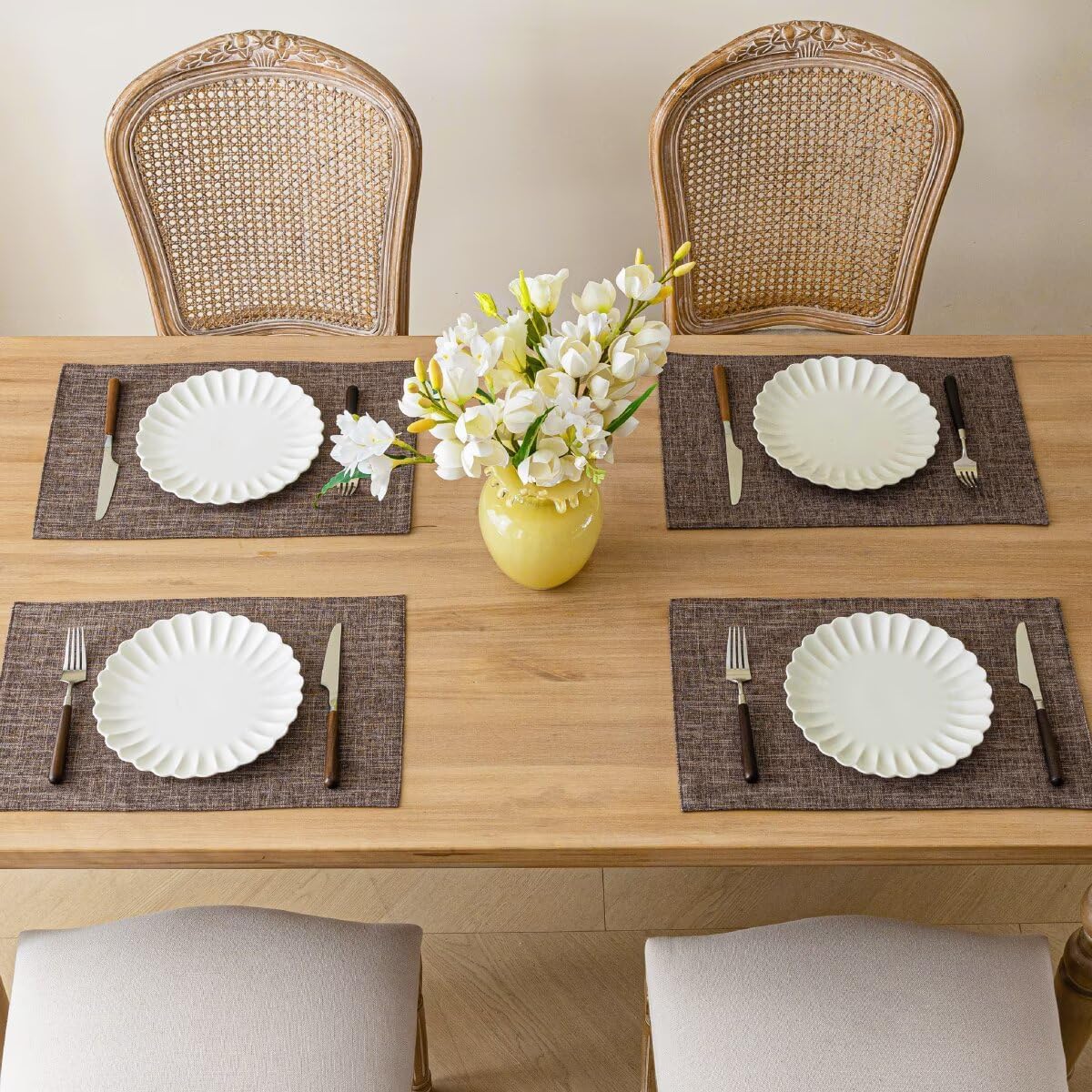 Placemats Set of 8, Bilayer Thickened Linen Place Mats Heat Resistant Machine Washable Wrinkle Free Carefully Selected Polyester Mats for Kitchen/Dining/Coffee Table (Burlap)