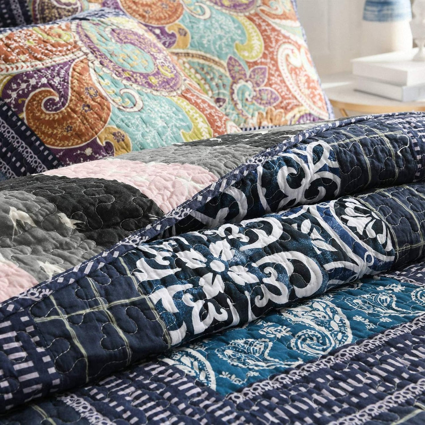 NEWLAKE Cotton Patchwork Bedspread, 3-Piece Bedding Quilt Set with Real Stitched Embroidery, Reversible Matelasse Bed Coverlet Set,Vintage Flowery Grid,Queen Size