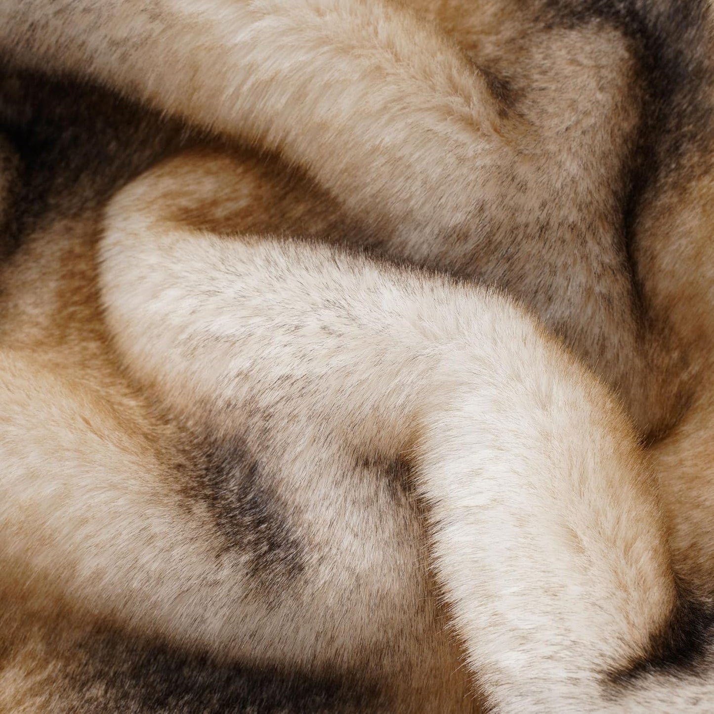 BATTILO HOME Luxury Mink Faux Fur Throw Blanket, Large Soft Cozy Warm Fur Blanket for Bed, Sofa, Couch, Chair, Thick Fur Throw and Blankets for Home Decor, 60"x80"