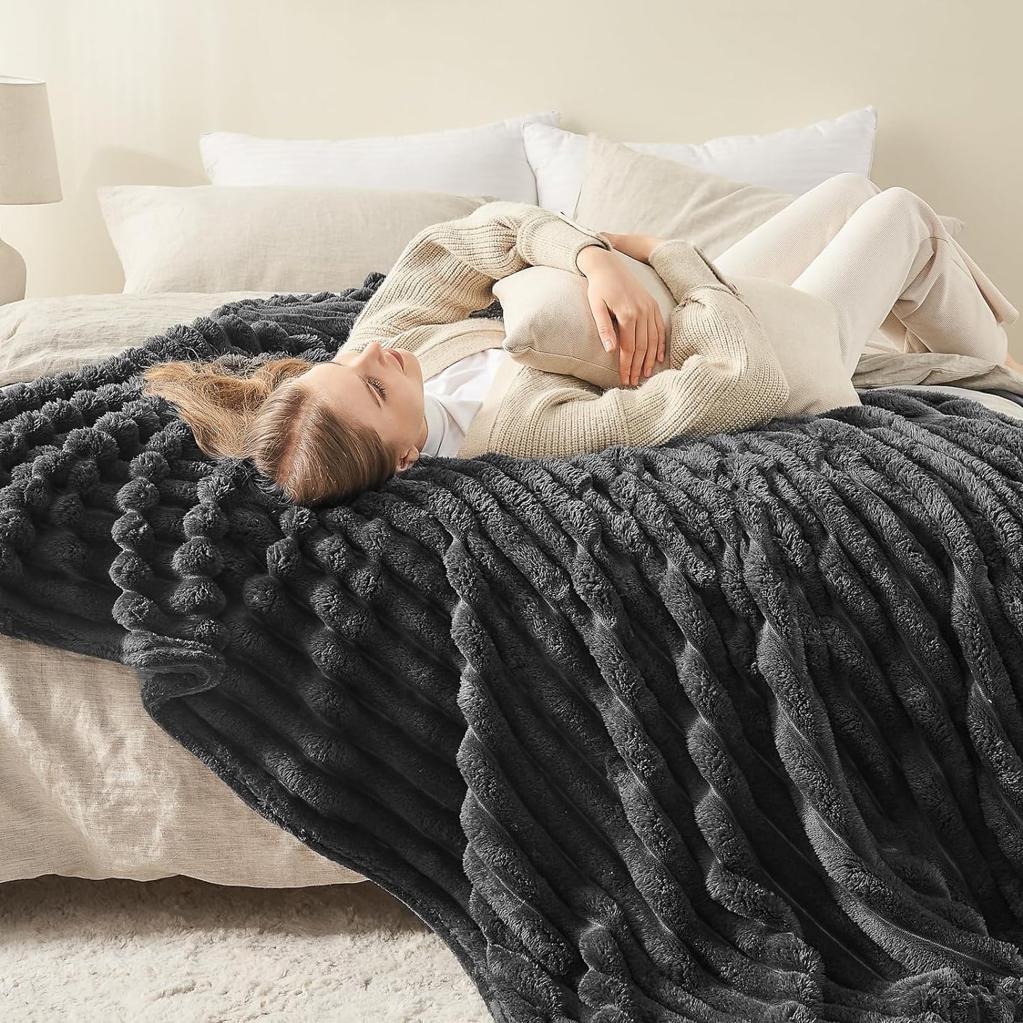 NEWCOSPLAY Super Soft Throw Blanket Grey Premium Silky Flannel Fleece 3D Ribbed Jacquard Lightweight Bed Blanket All Season Use (Grey Ribbed, Throw(50"x60"))