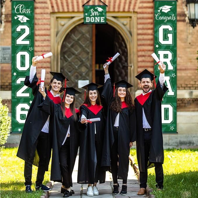 Moukeren 3 Pieces 2026 Graduation Party Decorations Graduation Porch Sign Class of 2026 Grad Hanging Porch Banner Backdrop Door Sign for Grad Party Home Door Wall Decor(Green)