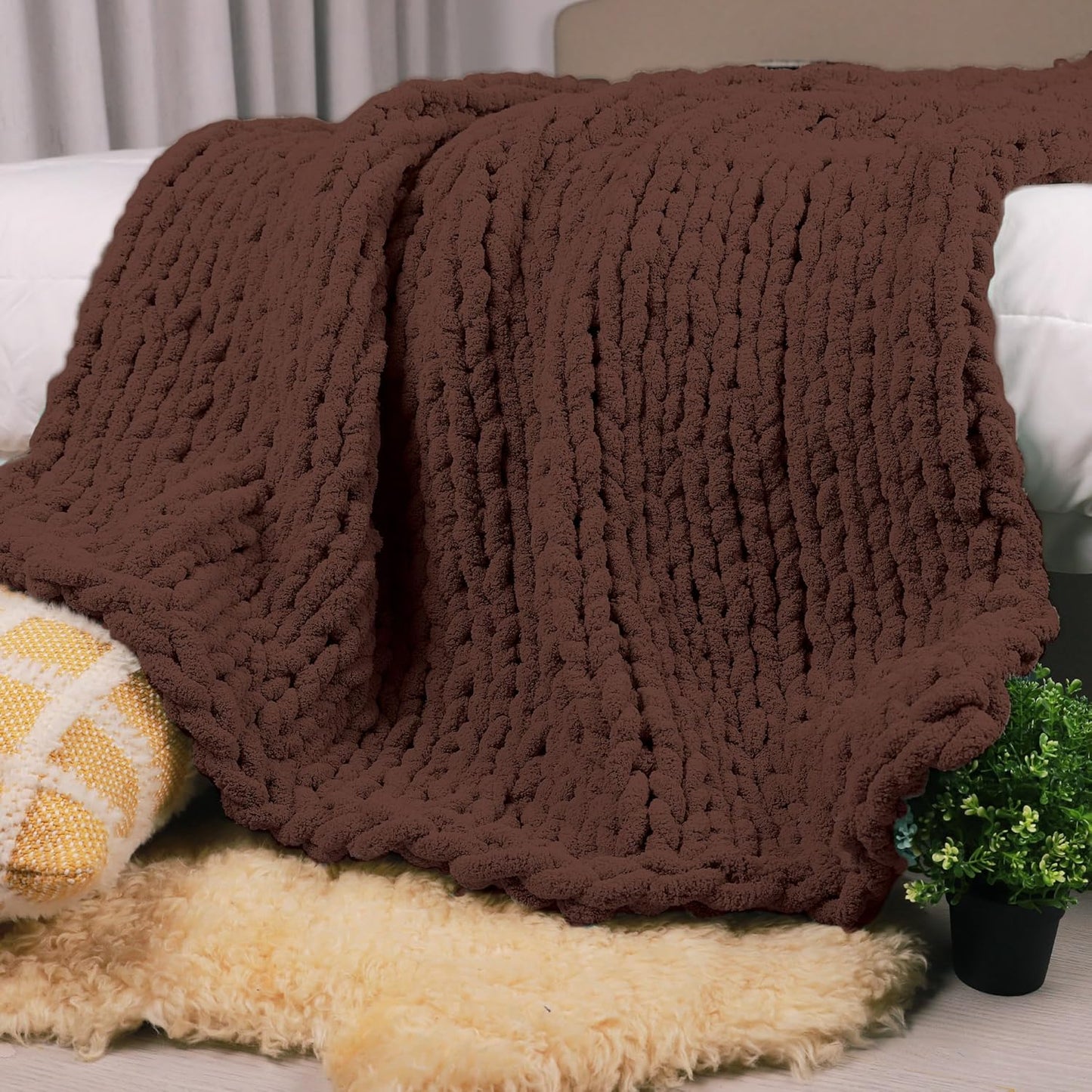 Carriediosa Chunky Knit Throw Blanket 60" X 80" Twin, 100% Hand Made Large Chenille Loop Yarn Soft Fluffy Throws for Couch Sofa Bed, Big Crochet Cozy Heavy Thick Cable Woven Blanket, Cocoa Brown