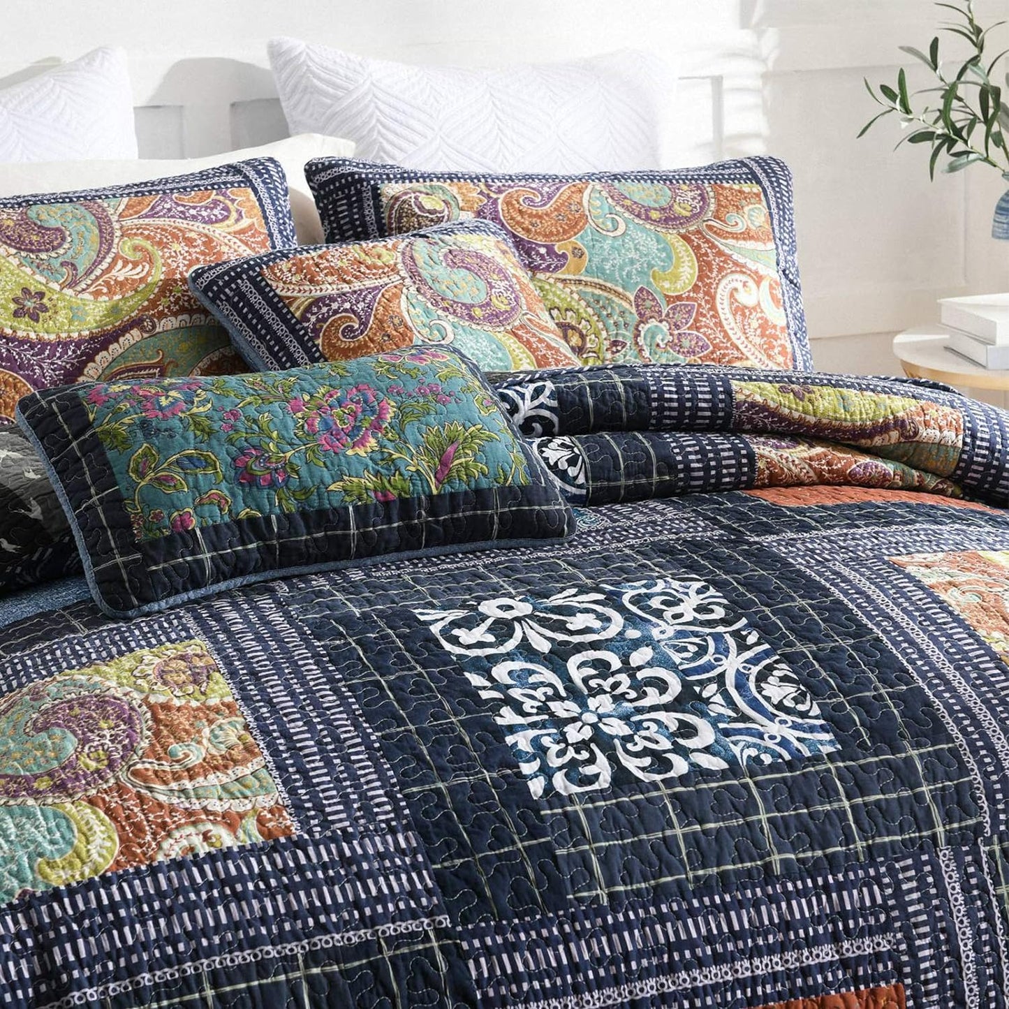 NEWLAKE Cotton Patchwork Bedspread, 3-Piece Bedding Quilt Set with Real Stitched Embroidery, Reversible Matelasse Bed Coverlet Set,Vintage Flowery Grid,Queen Size