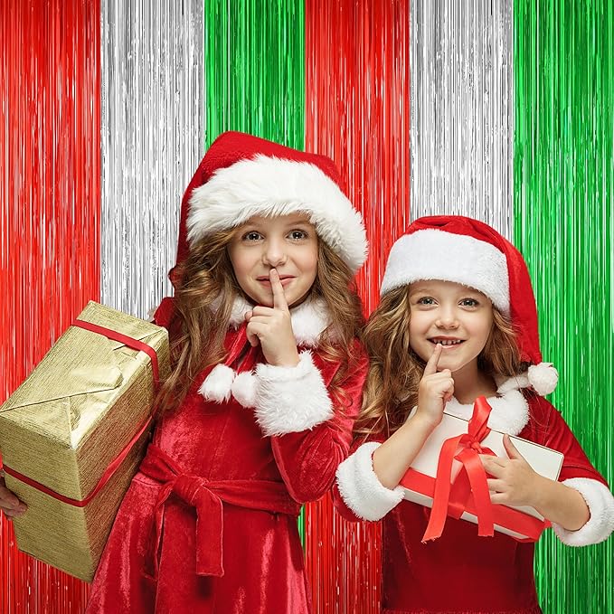 2 Pack Christmas Backdrop, Red Silver Green Party Streamer, Metallic Xmas Backdrop Fringe Curtains Foil Tinsel, Christmas Decorations Wall Decor Streamers Photo Booth Props
