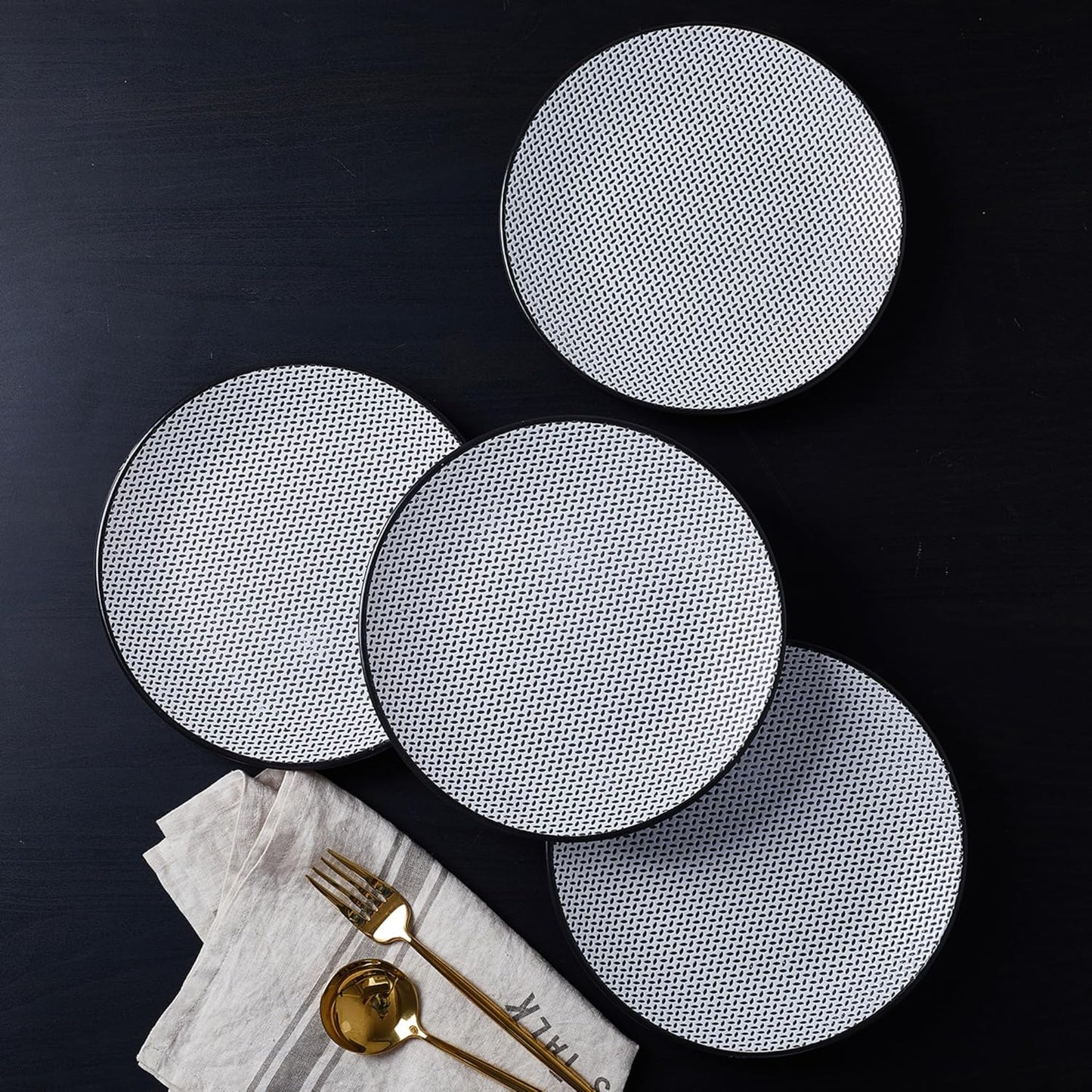 Stone Lain Daisy Stoneware 32-piece Round Dinnerware Set, Daisy - White and Black