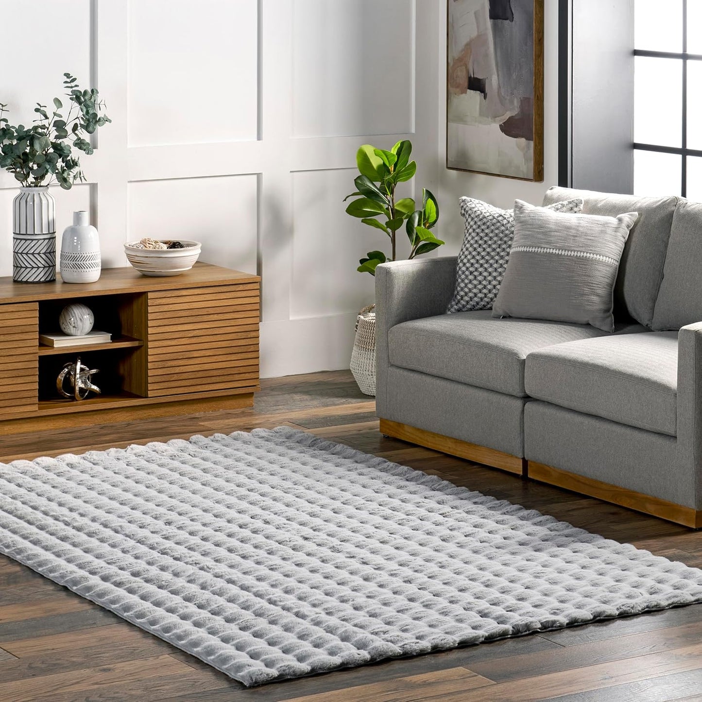 nuLOOM 3'9' x 6' Cozy Plush Area Rug, Machine Washable, Non-Slip, Soft Fluffy Shag Carpet for Living Room Bedroom Kids Room Nursery Home Decor, Jeni Silver