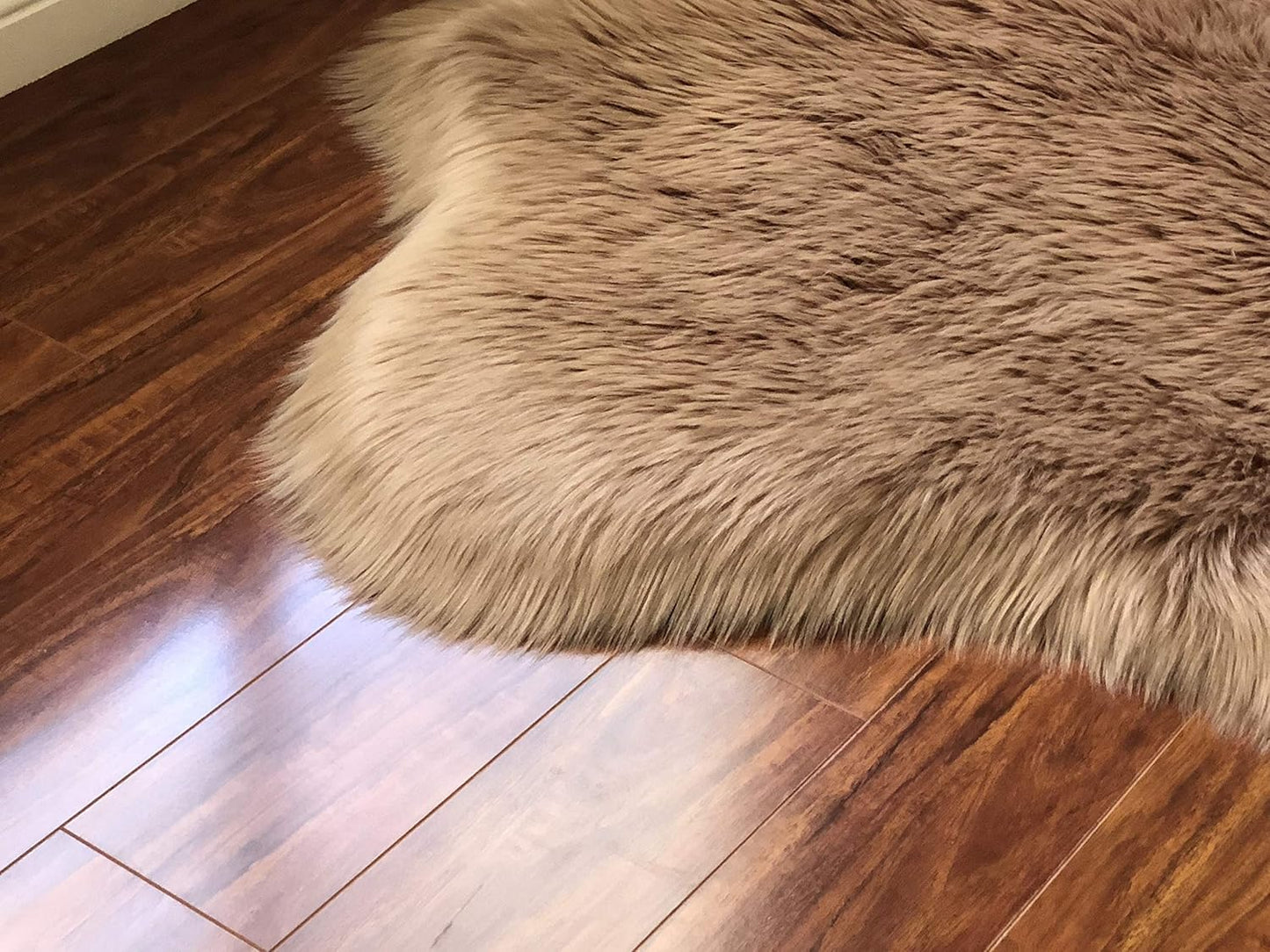 LAMBZY Faux Sheepskin Hypoallergenic Free Shape Silky Shag Rug, Luxury Shaggy Plush Carpet for Bedrooms Living Room Kids Rooms Sofa Floor Rugs (Double Side by Side 3'x4', Camel)