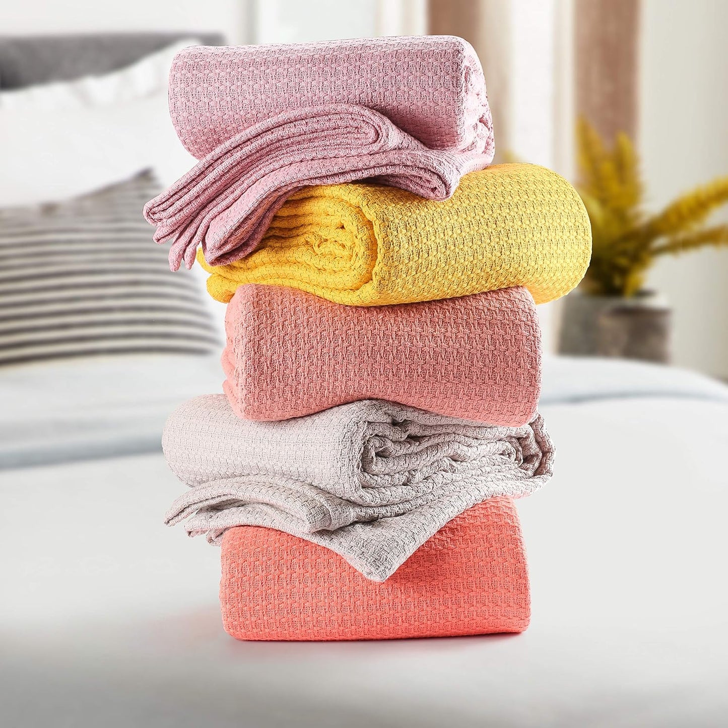 BELIZZI HOME 100% Cotton Bed Blanket, Breathable Bed Blanket Full Queen Size, Cotton Thermal Blankets Full Queen, Perfect for Layering Any Bed for All Season, Peach