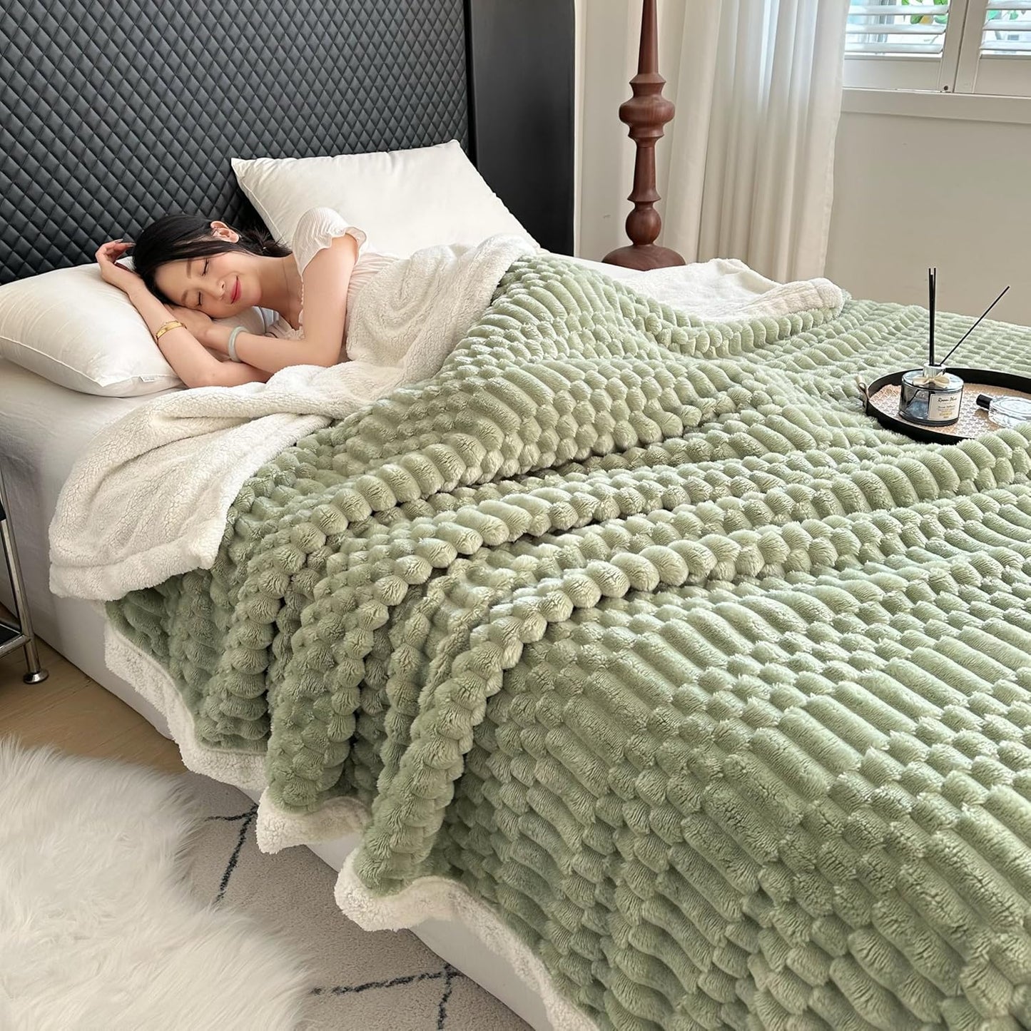 UKELER Sherpa Throw Blanket 60 × 80 inch, 470 GSM Striped Sherpa Fleece Blankets for All Season, Warm and Cozy Blanket for Couch Sofa Bed Office Camping, Green