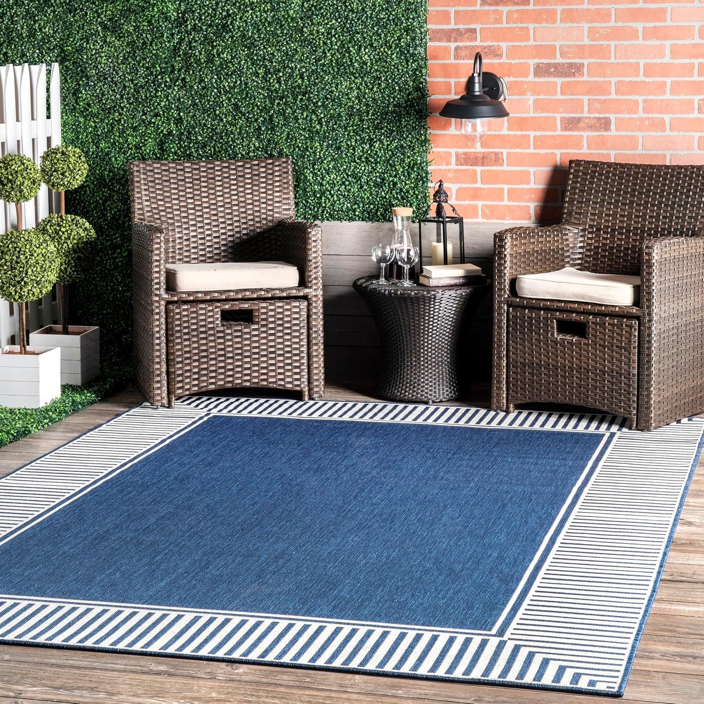 nuLOOM 2' x 3' Outdoor Area Rug, Casual Design With Striped Border, Stain Resistant, Highly Durable, For Patio, Balcony, Bedroom, Living Room, Dining Room, Bathroom, Navy
